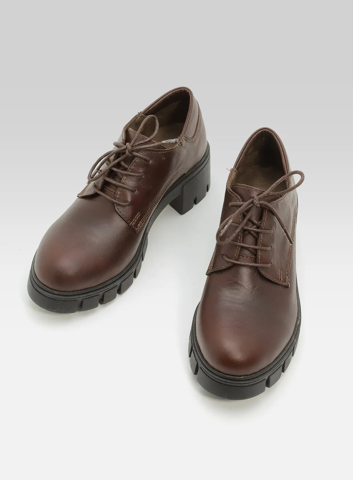 רונה- נעל 1/2 מבריק שרוך טרקטור