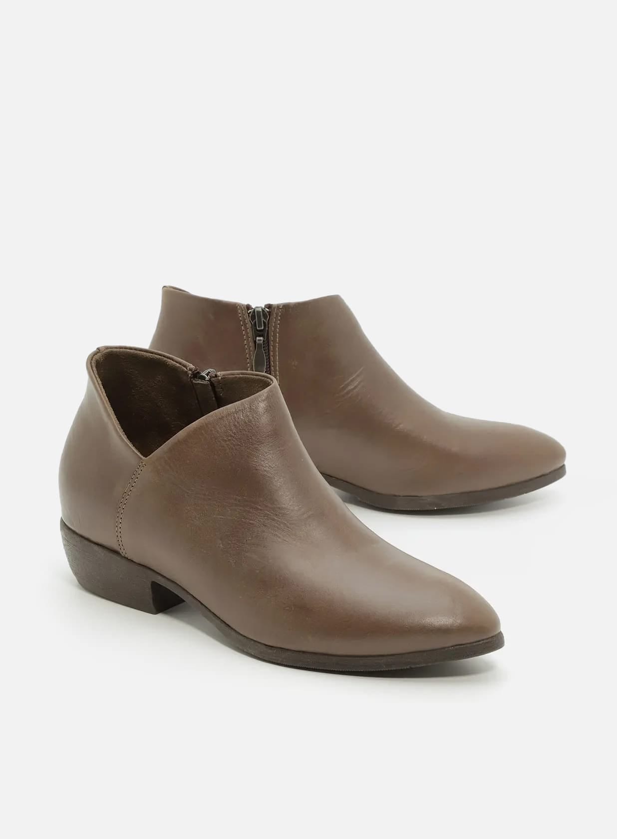 אביבה- נעל V מבריק