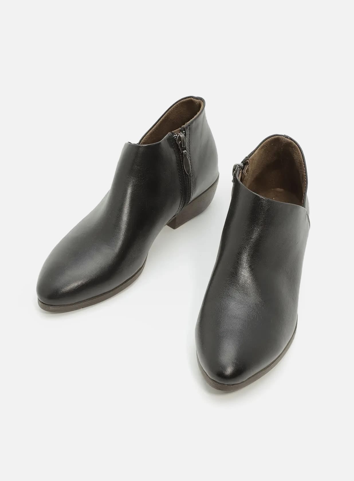 אביבה- נעל V מבריק