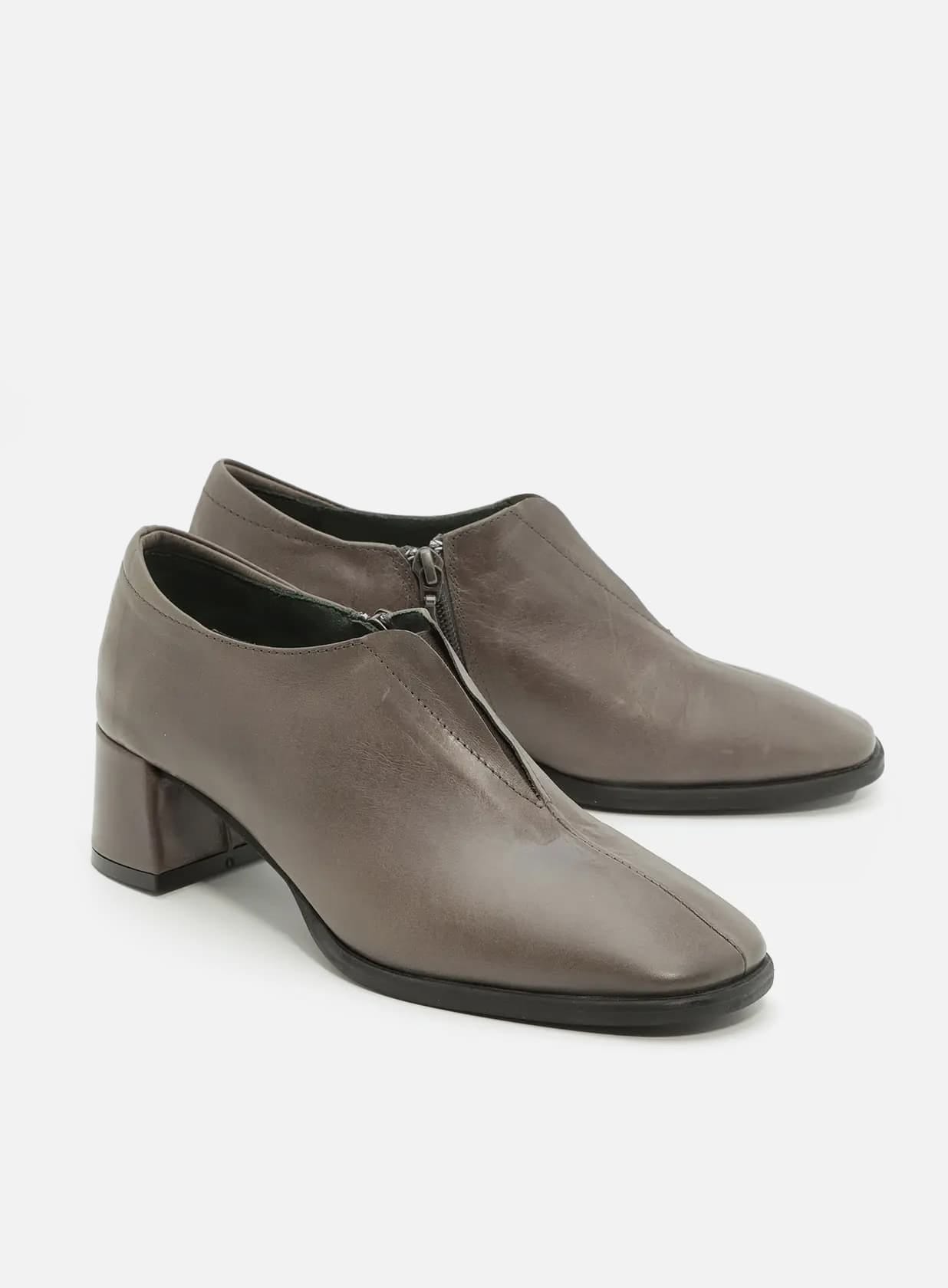 טלי- נעל מבריק גומי